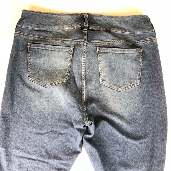 Torrid Jeans size 18 tall - Picture 4 of 7